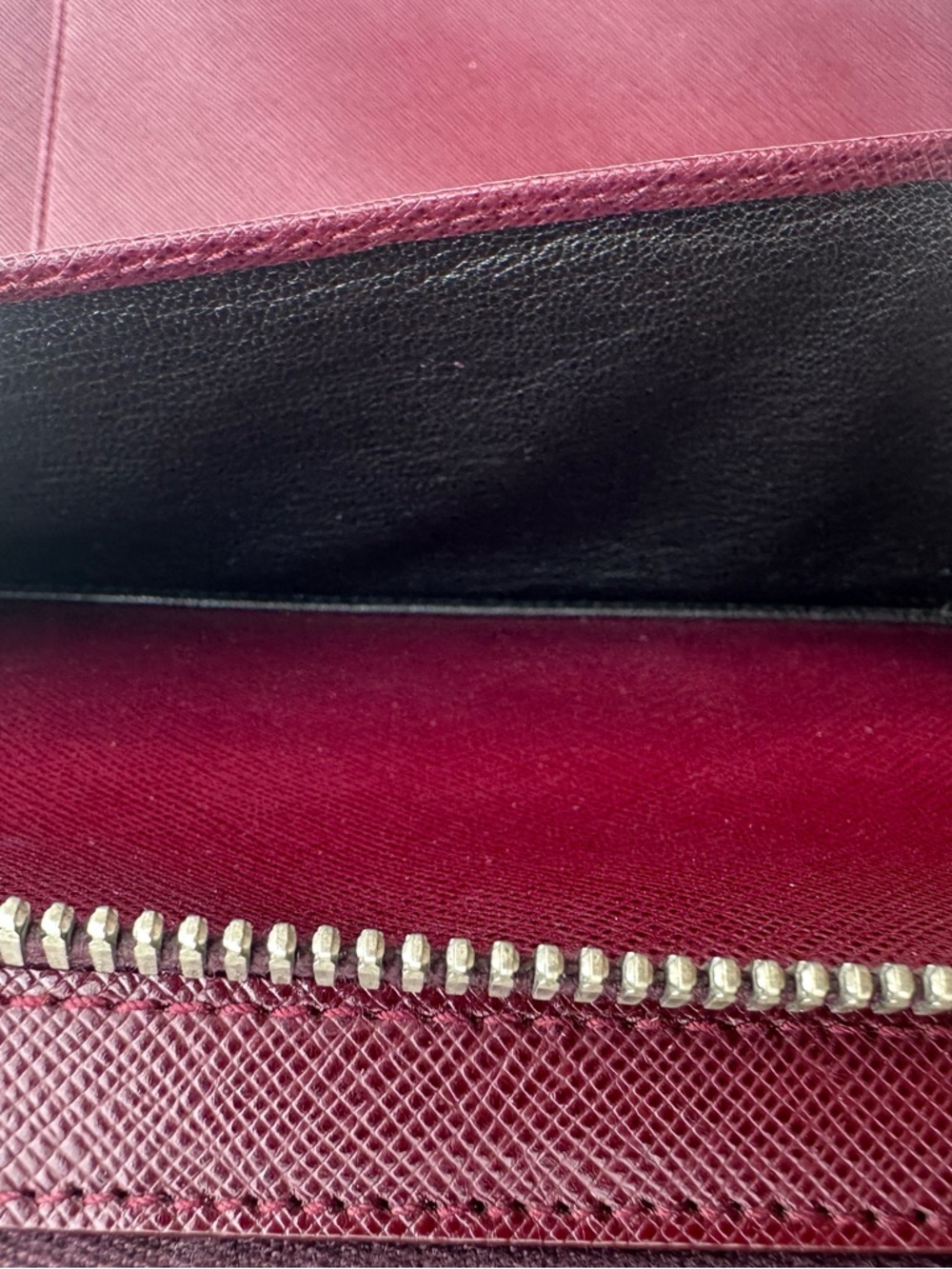 Prada Saffiano Travel Wallet / Clutch – Granato Burgundy – Excellent Condition - Picture 11 of 13